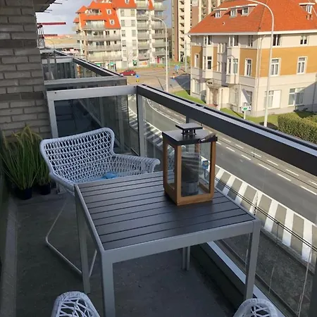 Cosy, Trendy En Zuid Gelegen Ruim Appartement Op 100M Van Strand En Winkelstraat Nieuwpoort Exterior foto